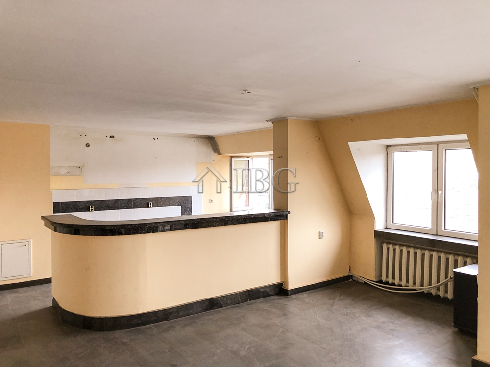 For sale 270 sq.m. maisonette in the Top center of Ruse city — photo 7 of 12