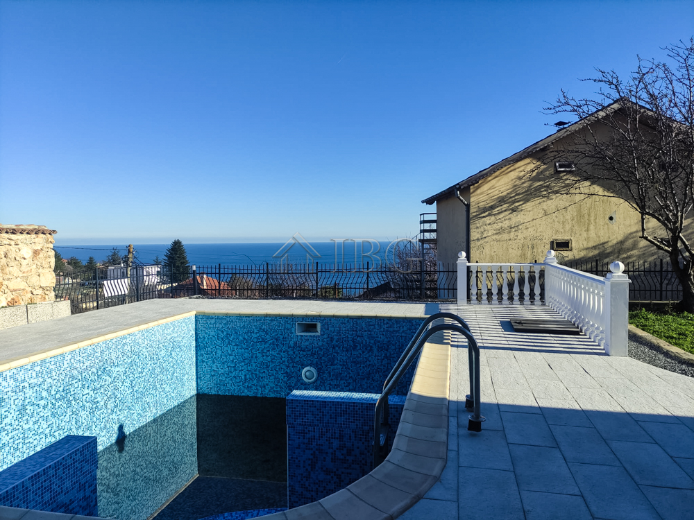 Brand New 3-bed, 3-bath house with Sea view and pool in Balchik — photo 4 of 12