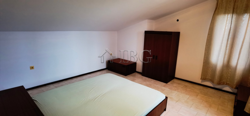 House with 3 bedrooms, BBQ and 600 m2 yard in Kosharitsa, 6 km to the beach — photo 16 of 25