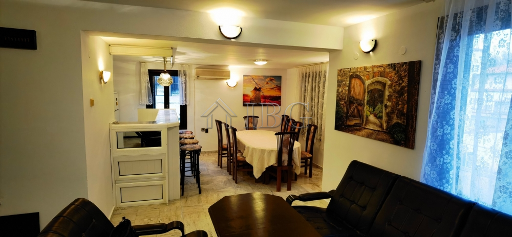 House with 3 bedrooms, BBQ and 600 m2 yard in Kosharitsa, 6 km to the beach — photo 8 of 25