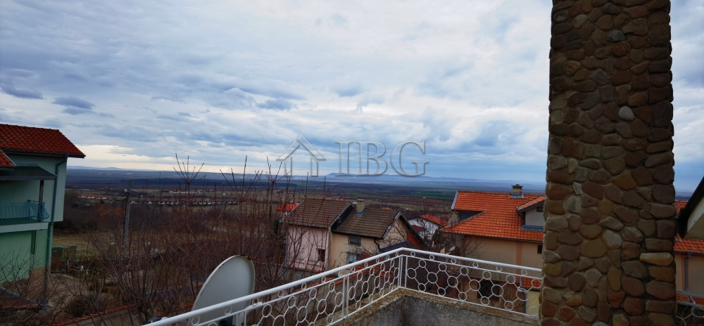 House with 3 bedrooms, BBQ and 600 m2 yard in Kosharitsa, 6 km to the beach — photo 20 of 25