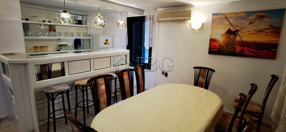 House with 3 bedrooms, BBQ and 600 m2 yard in Kosharitsa, 6 km to the beach — photo 6 of 25