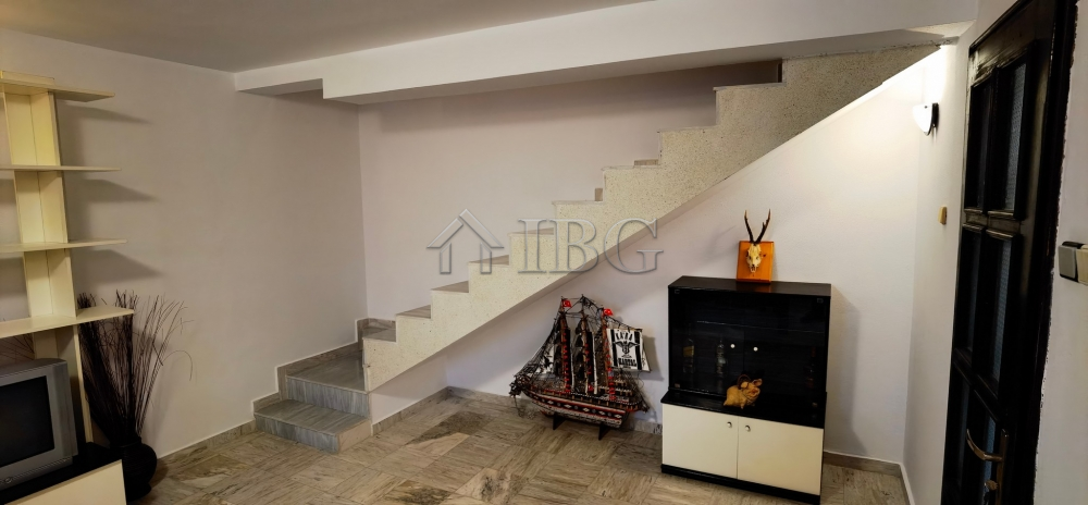 House with 3 bedrooms, BBQ and 600 m2 yard in Kosharitsa, 6 km to the beach — photo 18 of 25