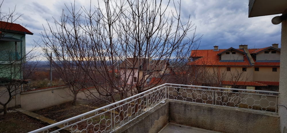House with 3 bedrooms, BBQ and 600 m2 yard in Kosharitsa, 6 km to the beach — photo 10 of 25