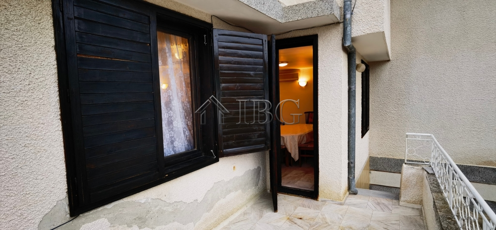 House with 3 bedrooms, BBQ and 600 m2 yard in Kosharitsa, 6 km to the beach — photo 11 of 25