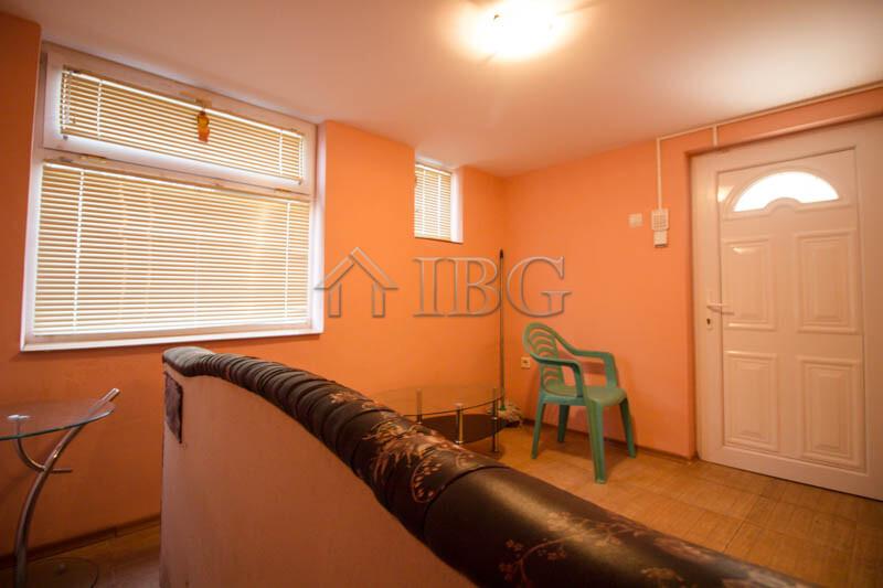2-bed house with parking lot only 10 kilometers to the sea — photo 15 of 25