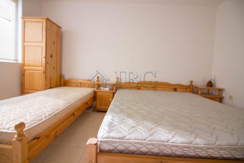 2-bed house with parking lot only 10 kilometers to the sea — photo 23 of 25