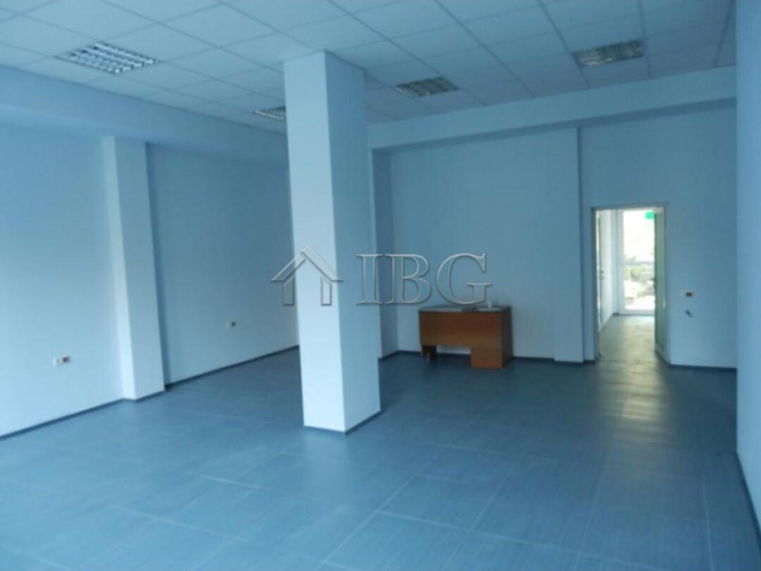 Large premise for rent in on the ground floor in Ruse city — photo 4