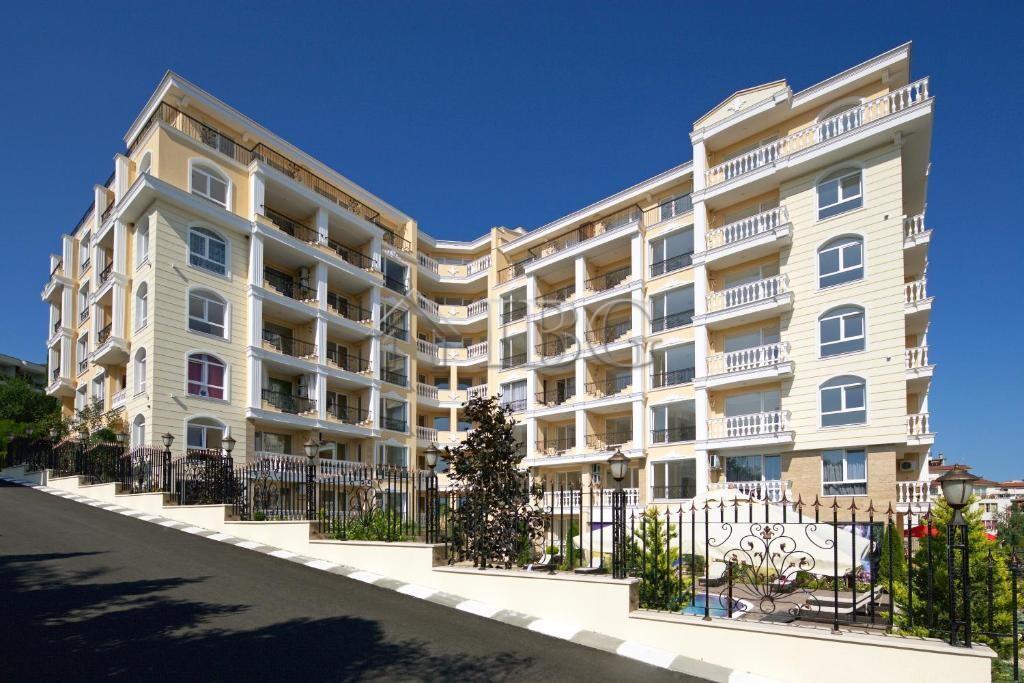 Luxury apartments in Villa Sardinia, Sveti Vlas — photo 3