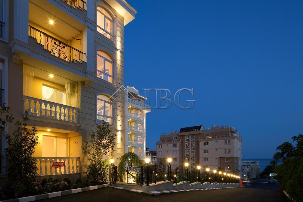 Luxury apartments in Villa Sardinia, Sveti Vlas — photo 8 of 25