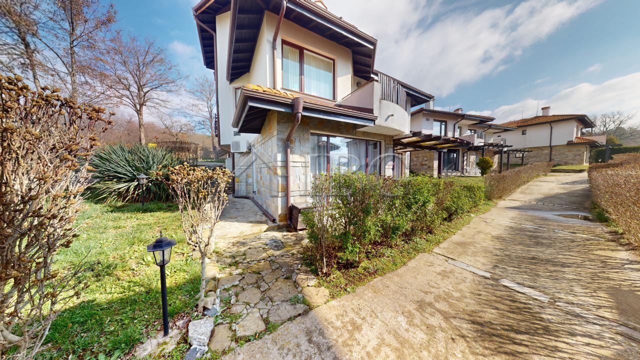 Apartment with 2 bedrooms, 2 bathrooms and Garden Access in Bay View Villas, Kosharitsa — Kosharitsa