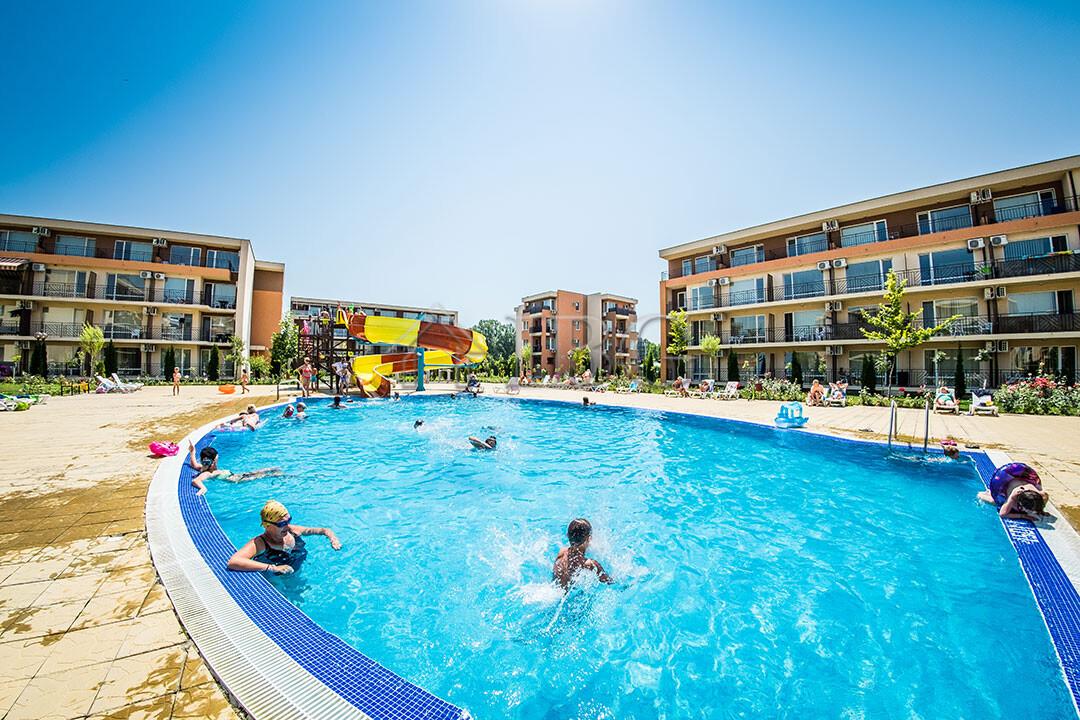 Furnished Studio in Holiday Fort Club, Sunny Beach — photo 12 of 19