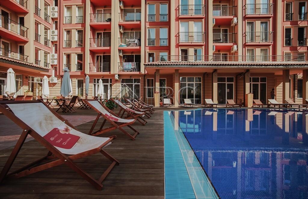 Furnished 1-Bedroom Apartment in Sunny View Central, Sunny Beach — photo 12 of 15