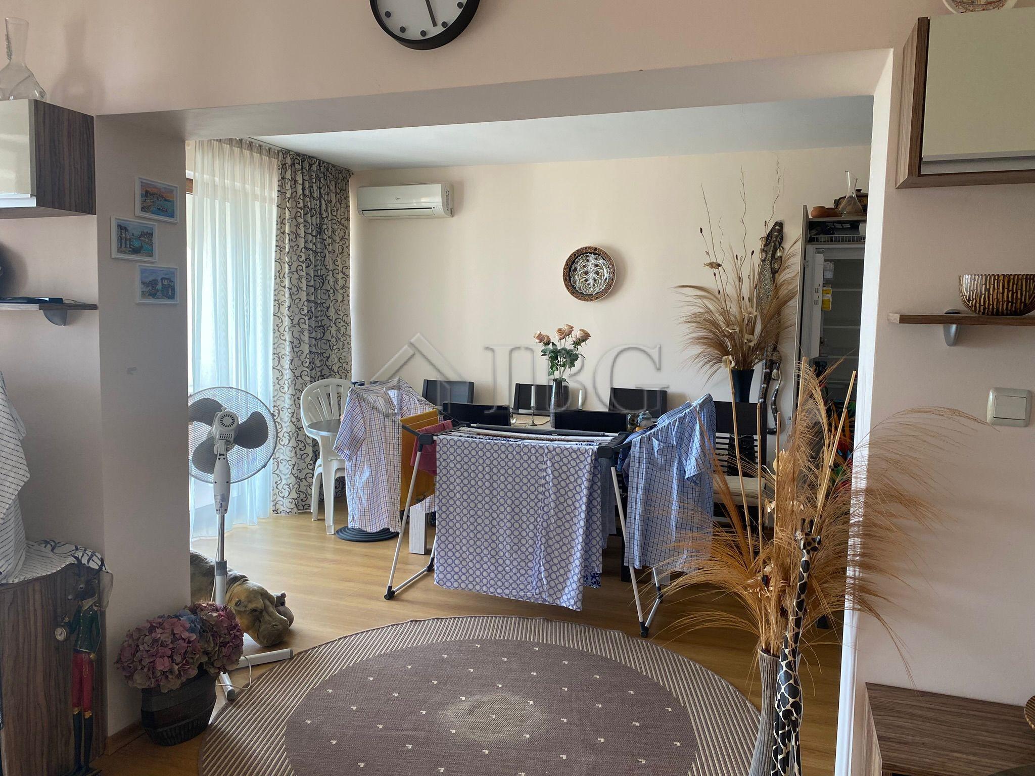 Big apartment for sale in Chateau Del Mar, Sunny Beach — photo 4 of 25