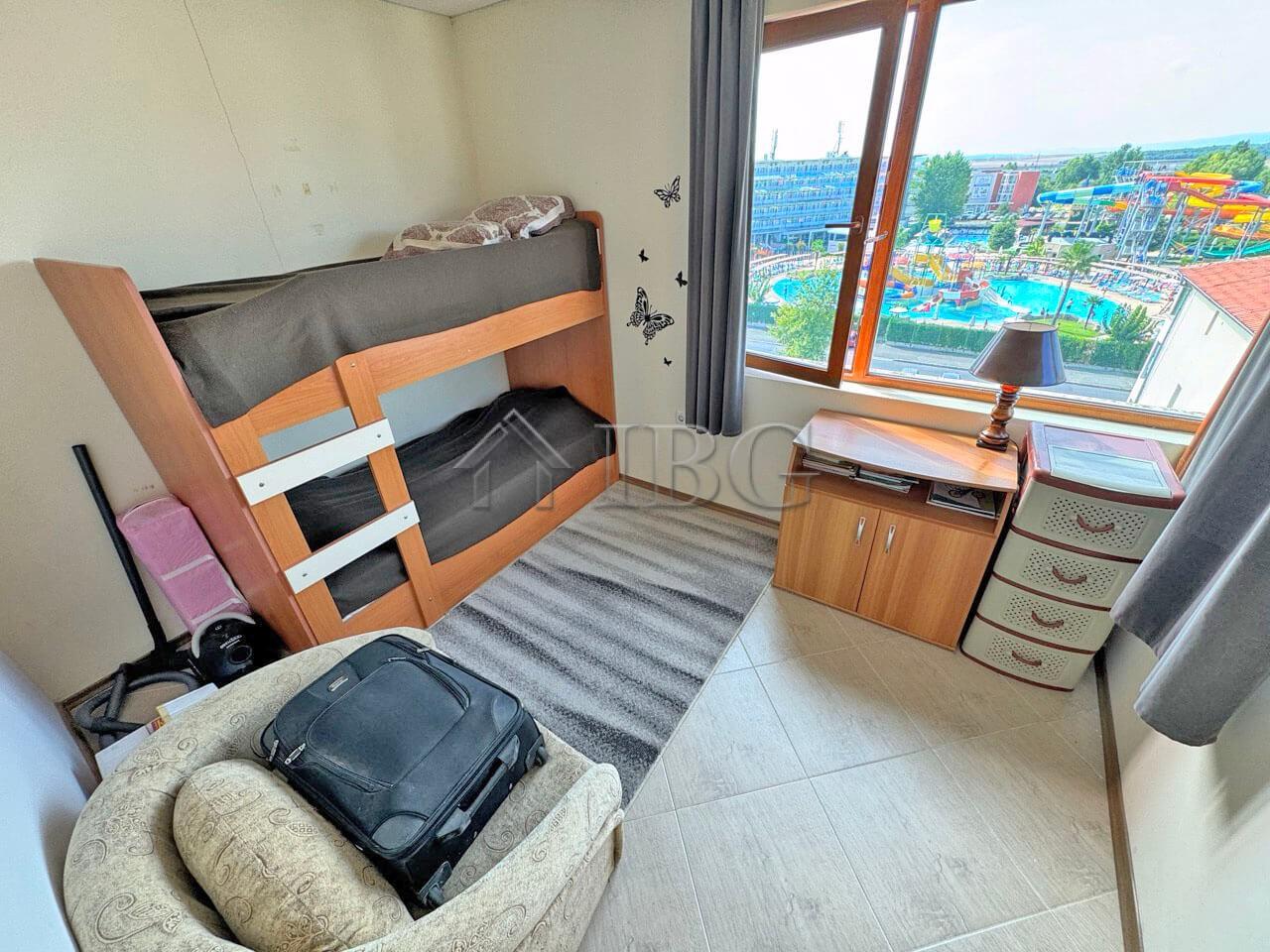 Apartment with 2 bedrooms, view to Aquapark, Amadeus 3, Sunny Beach — photo 13 of 16