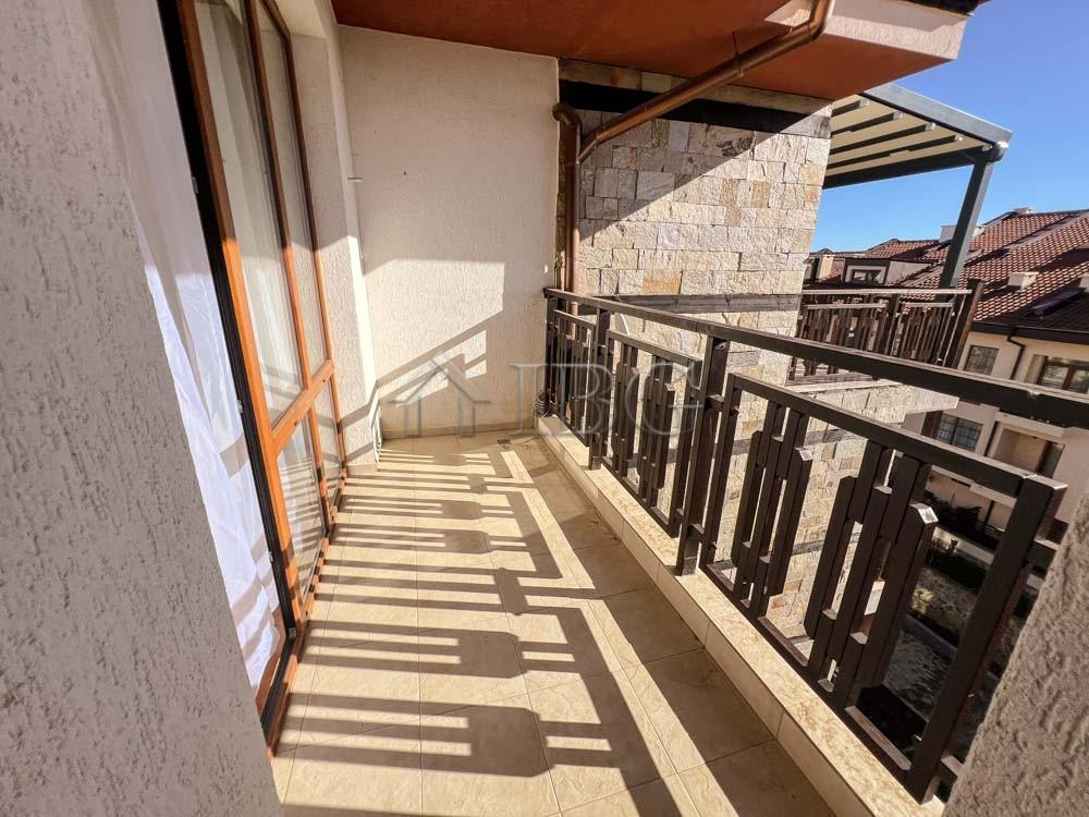 Apartment with pool and sea view in Panorama Bay 2, Sveti Vlas, 200 m from the sea — photo 4 of 23