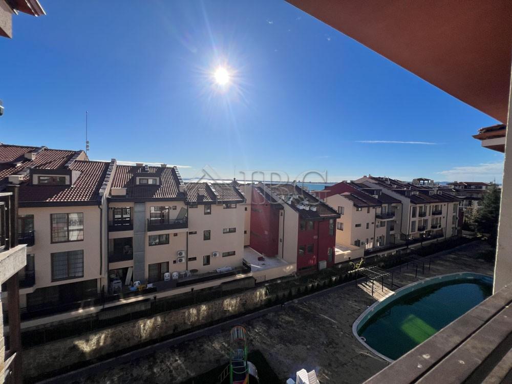 Apartment with pool and sea view in Panorama Bay 2, Sveti Vlas, 200 m from the sea — photo 8 of 23