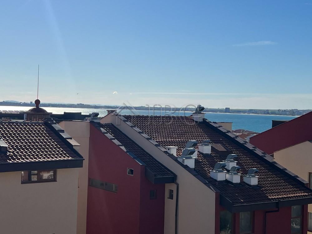 Apartment with pool and sea view in Panorama Bay 2, Sveti Vlas, 200 m from the sea — photo 9 of 23