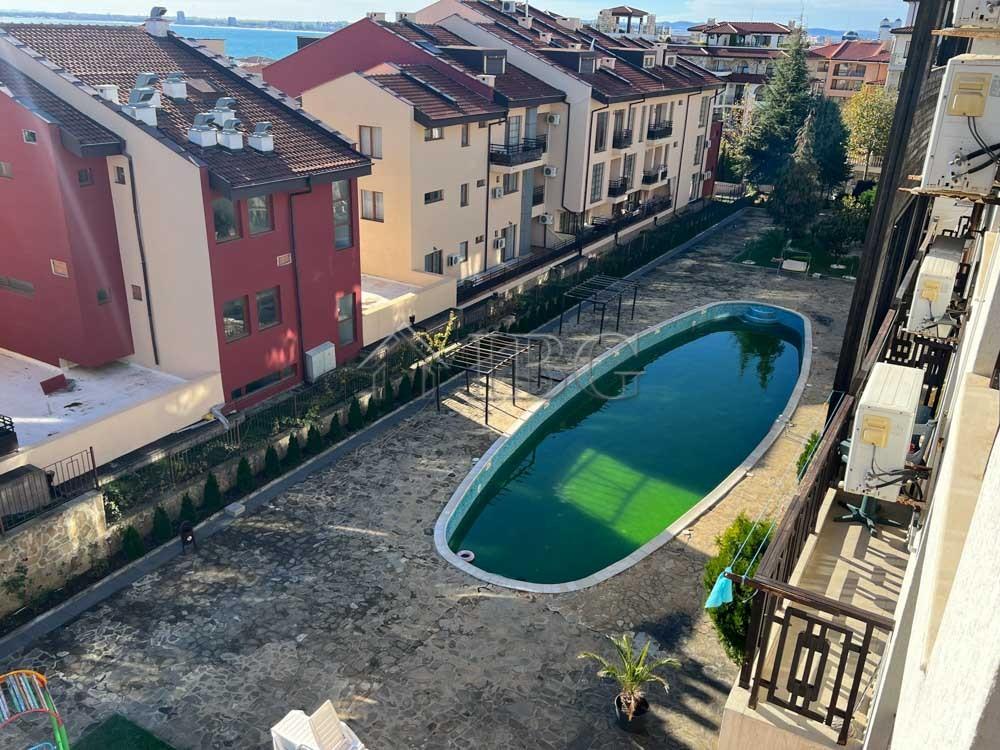 Apartment with pool and sea view in Panorama Bay 2, Sveti Vlas, 200 m from the sea — photo 11 of 23