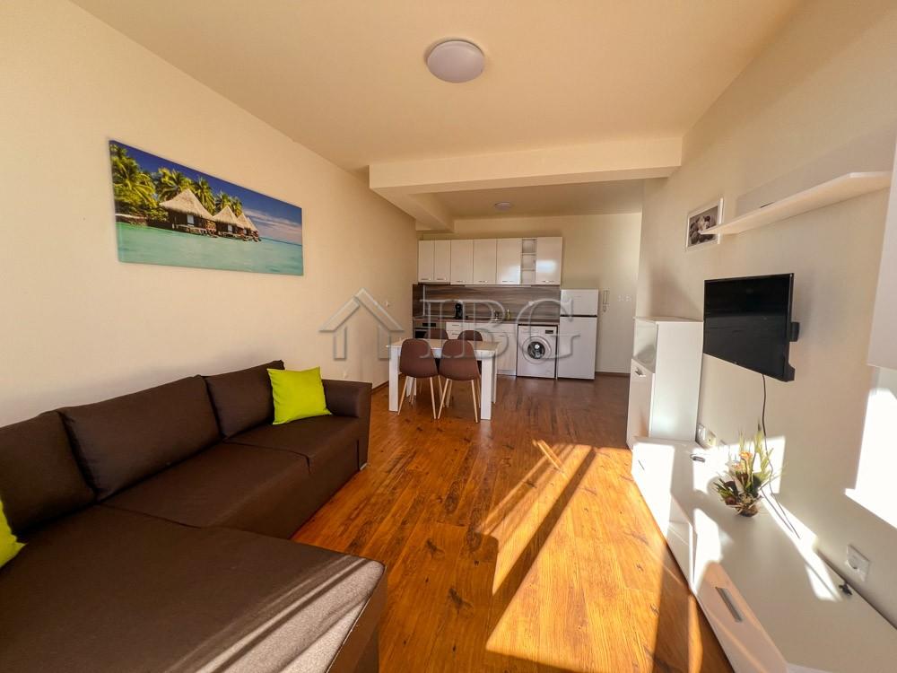 Apartment with pool and sea view in Panorama Bay 2, Sveti Vlas, 200 m from the sea — photo 18 of 23