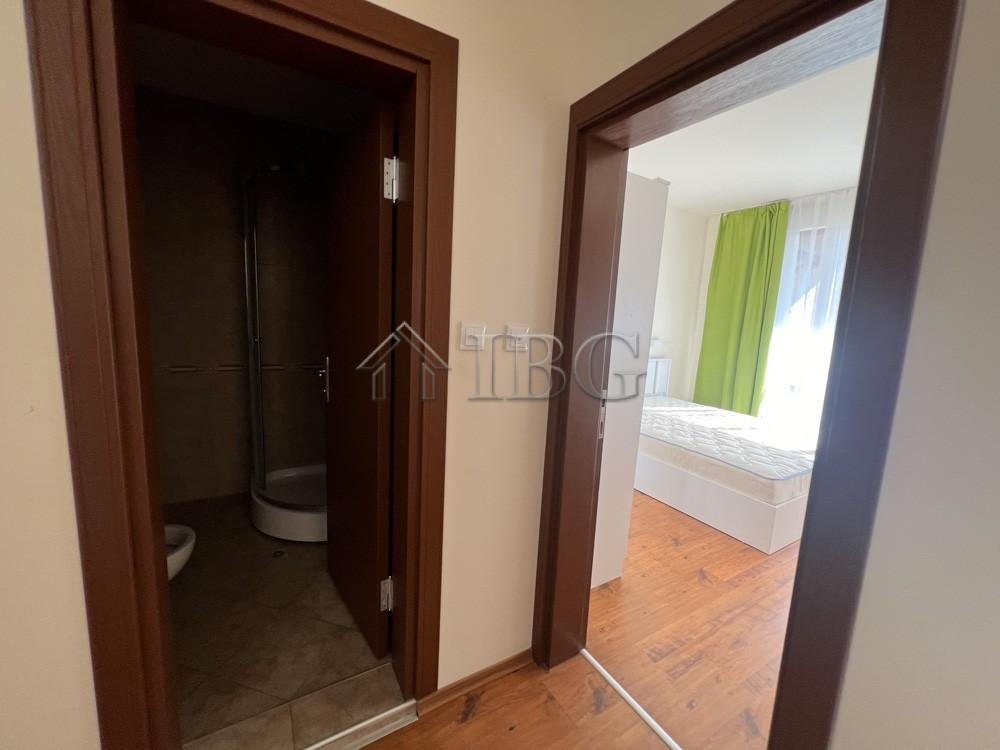 Apartment with pool and sea view in Panorama Bay 2, Sveti Vlas, 200 m from the sea — photo 21 of 23