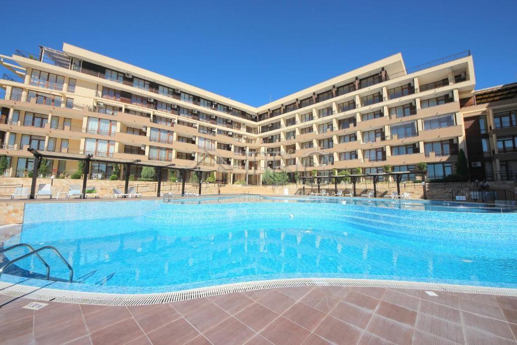 Spacious 1-Bedroom Apartment Luxor Complex, Sveti Vlas — photo 24 of 25