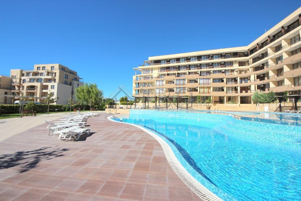 Spacious 1-Bedroom Apartment Luxor Complex, Sveti Vlas — photo 25 of 25