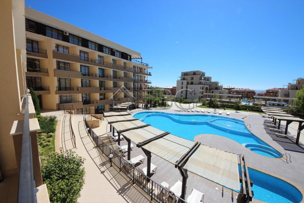Spacious 1-Bedroom Apartment Luxor Complex, Sveti Vlas — photo 22 of 25