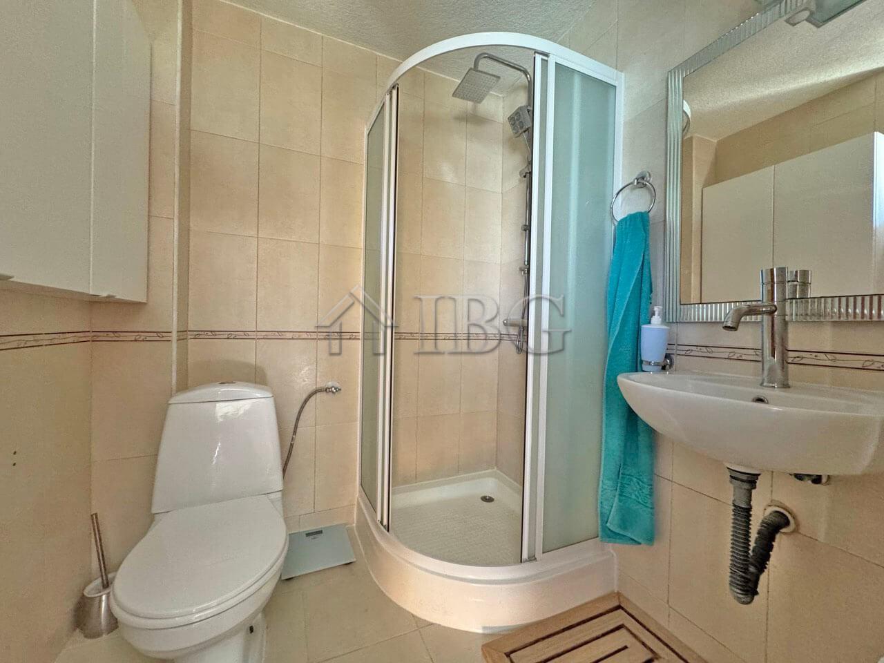2-Bedroom, 2-Bathroom Apartment Bay View Villas, Kosharitsa — photo 20 of 25