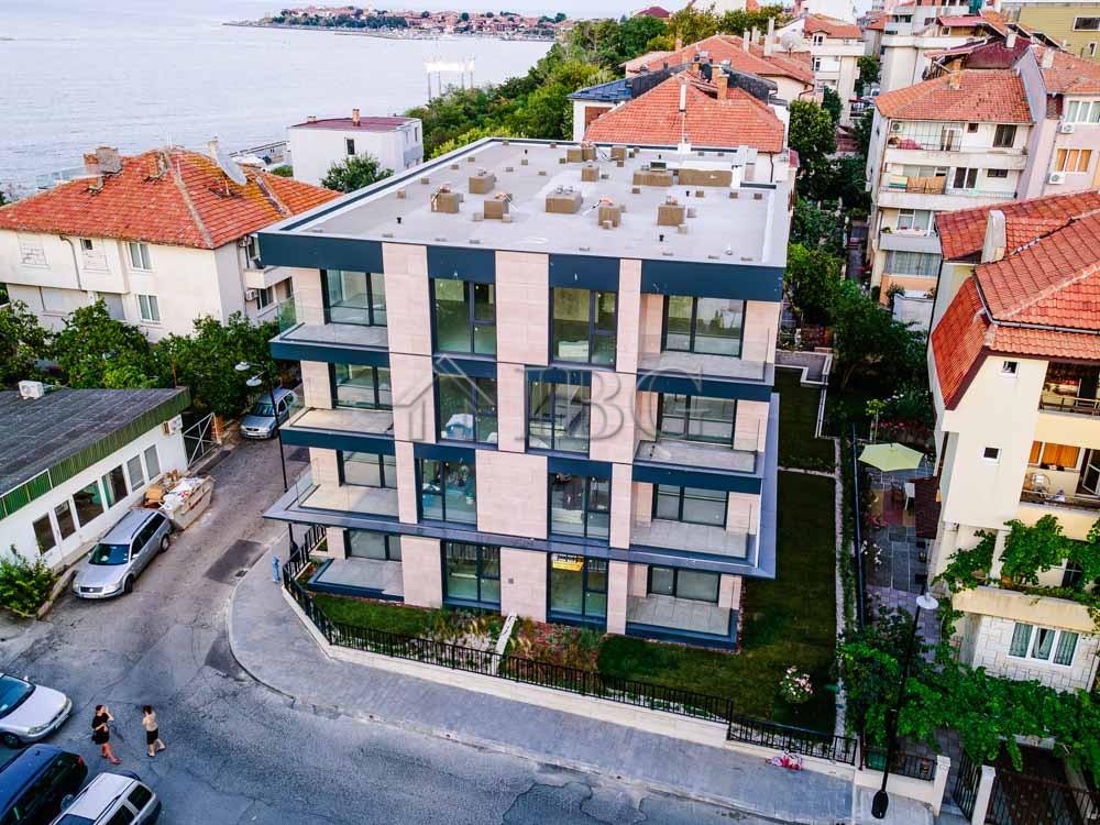 Luxury Beachfront Apartments and Garages for Sale in Nessebar Seascape Building — Nessebar