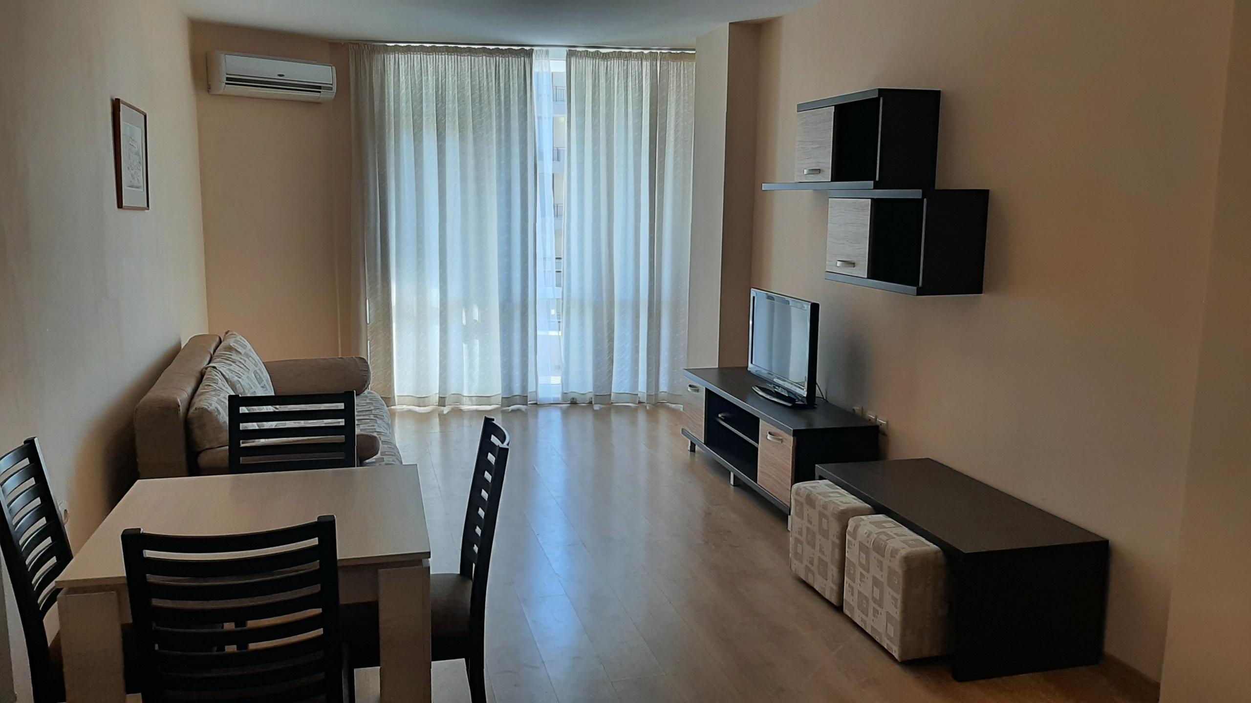 Spacious 1-Bedroom Apartment Luxor Complex, Sveti Vlas — photo 9 of 25