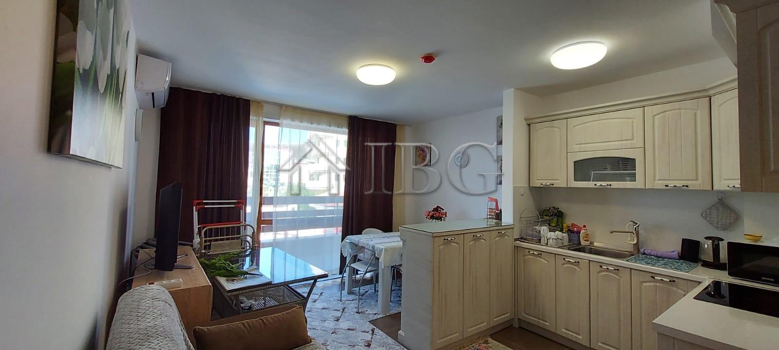 For sale: 2-bedroom apartment in Robinson Beach Elenite complex — photo 10 of 18