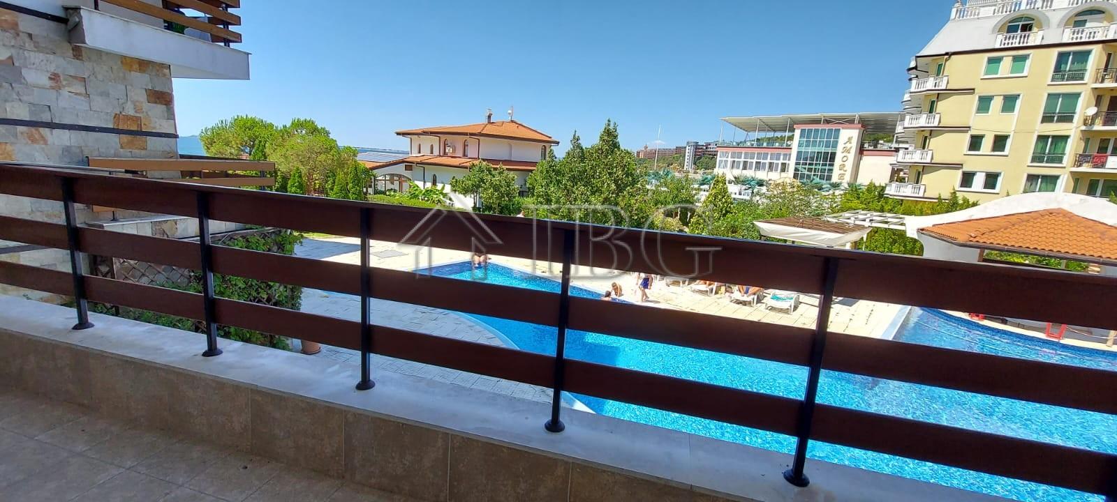 For sale: 2-bedroom apartment in Robinson Beach Elenite complex — photo 4 of 18