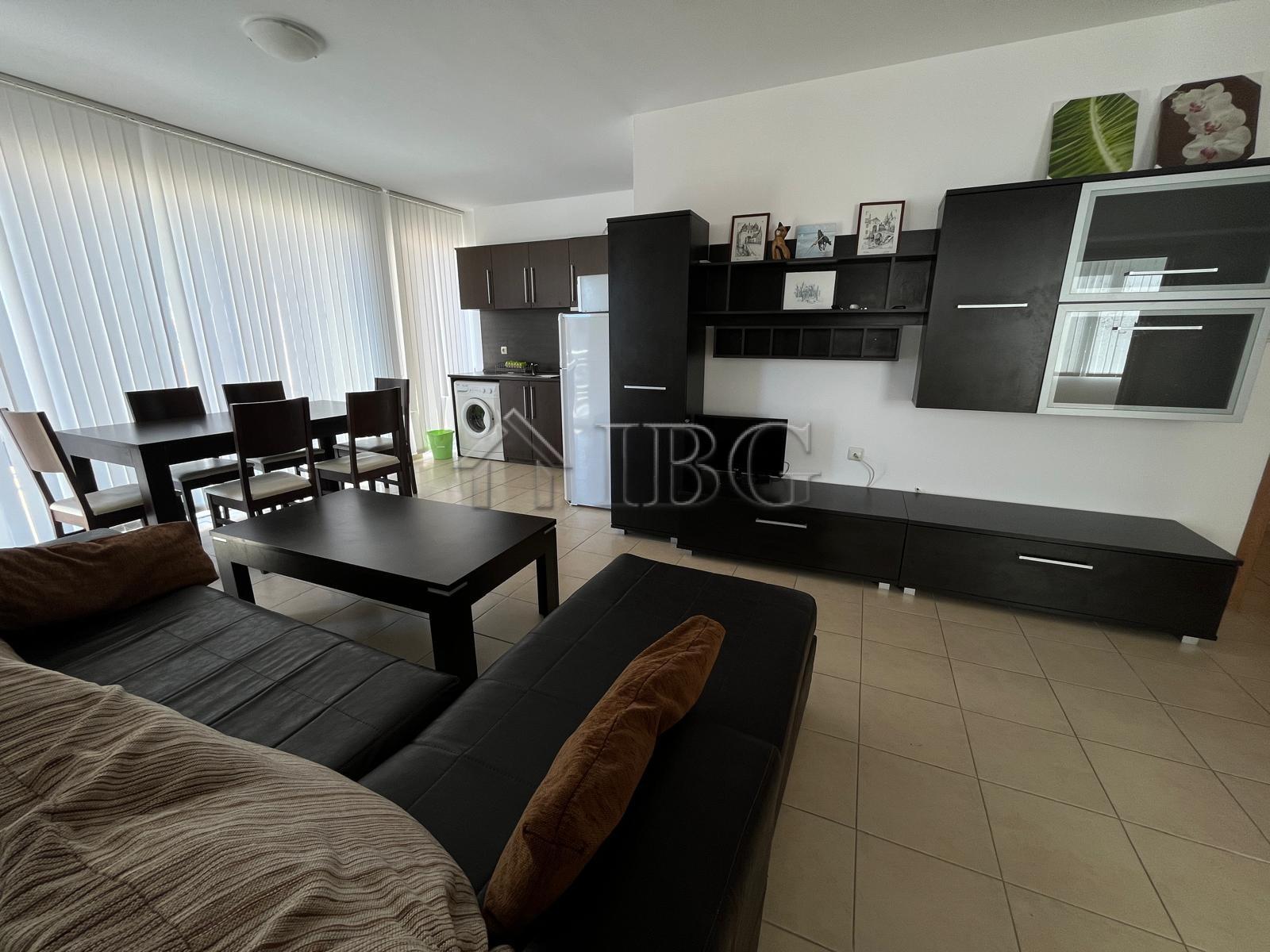Spacious Two-Bedroom Apartment with Pool View in “Solo 1” Complex, Sveti Vlas — photo 5