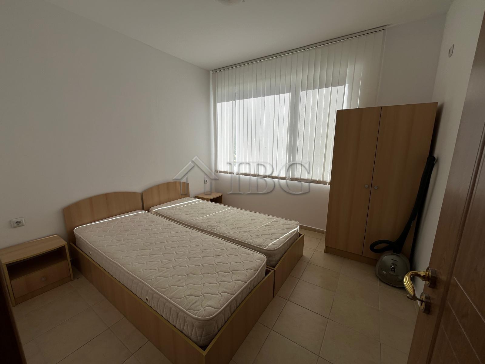 Spacious Two-Bedroom Apartment with Pool View in “Solo 1” Complex, Sveti Vlas — photo 7 of 15