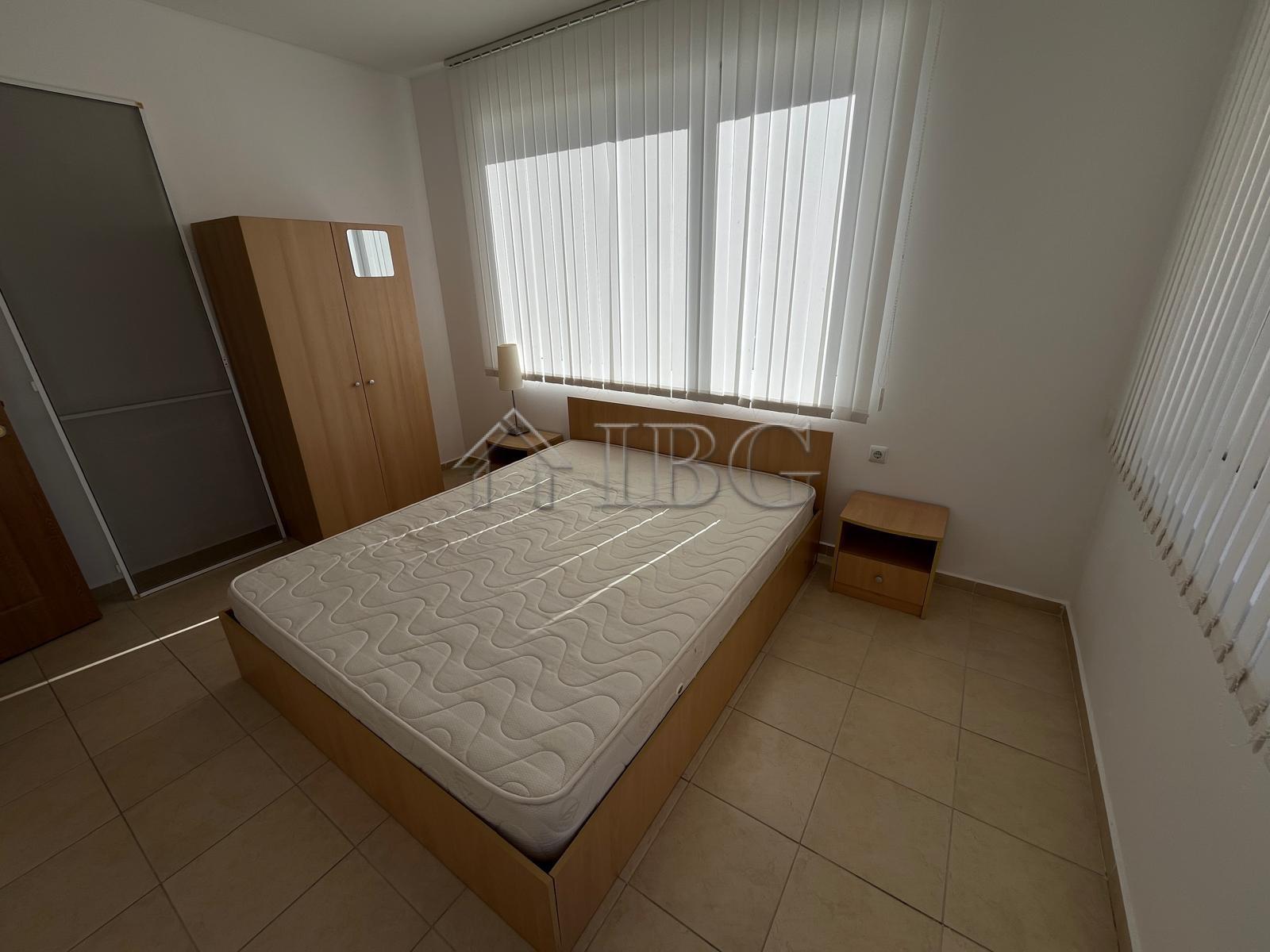 Spacious Two-Bedroom Apartment with Pool View in “Solo 1” Complex, Sveti Vlas — photo 11 of 15