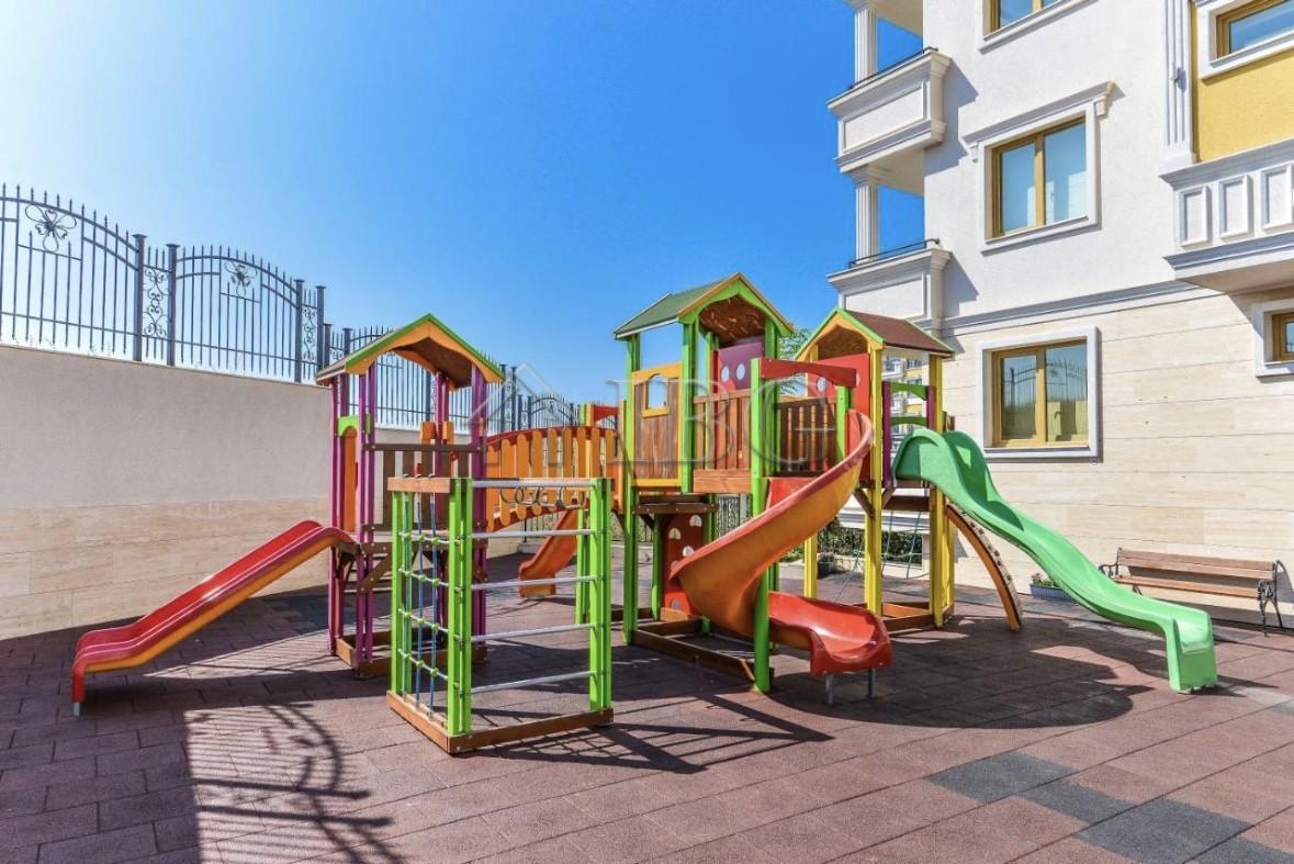 Spacious Studio for Sale in the Luxury Complex Villa Florence, Sveti Vlas — photo 14 of 15
