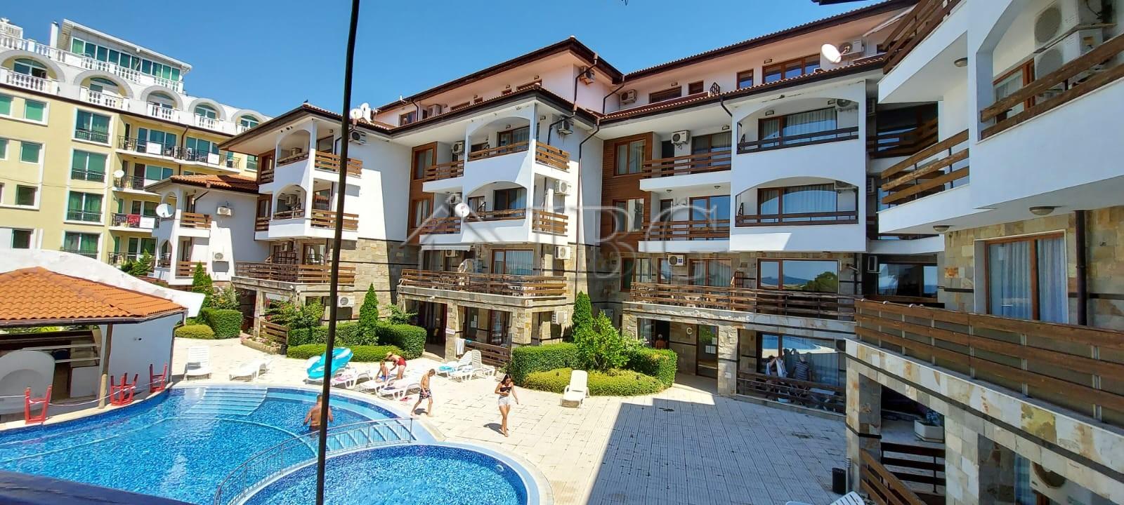 For sale: 2-bedroom apartment in Robinson Beach Elenite complex — photo 5 of 18