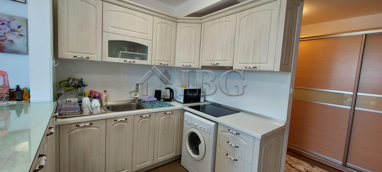 For sale: 2-bedroom apartment in Robinson Beach Elenite complex — photo 11 of 18