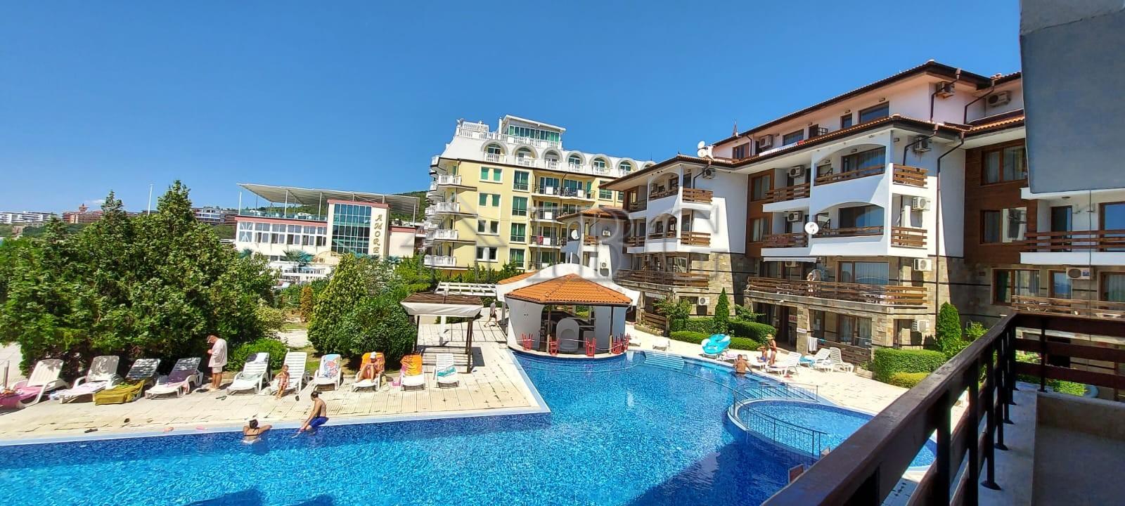 For sale: 2-bedroom apartment in Robinson Beach Elenite complex — Elenite
