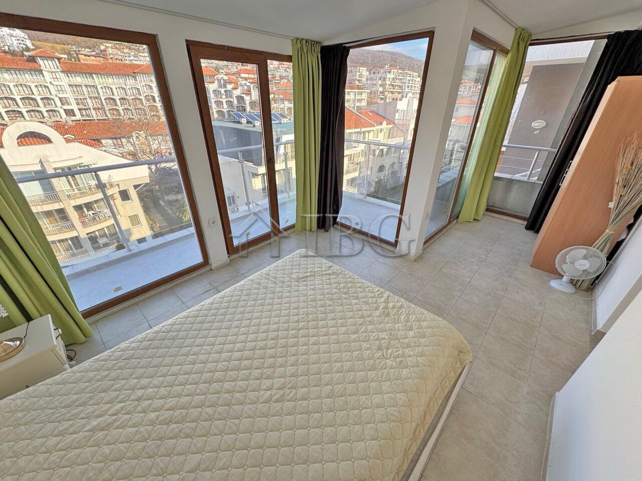 Two-Bedroom Apartment with Sea View in the Complex “Lazur 5”, Sveti Vlas — photo 20 of 20
