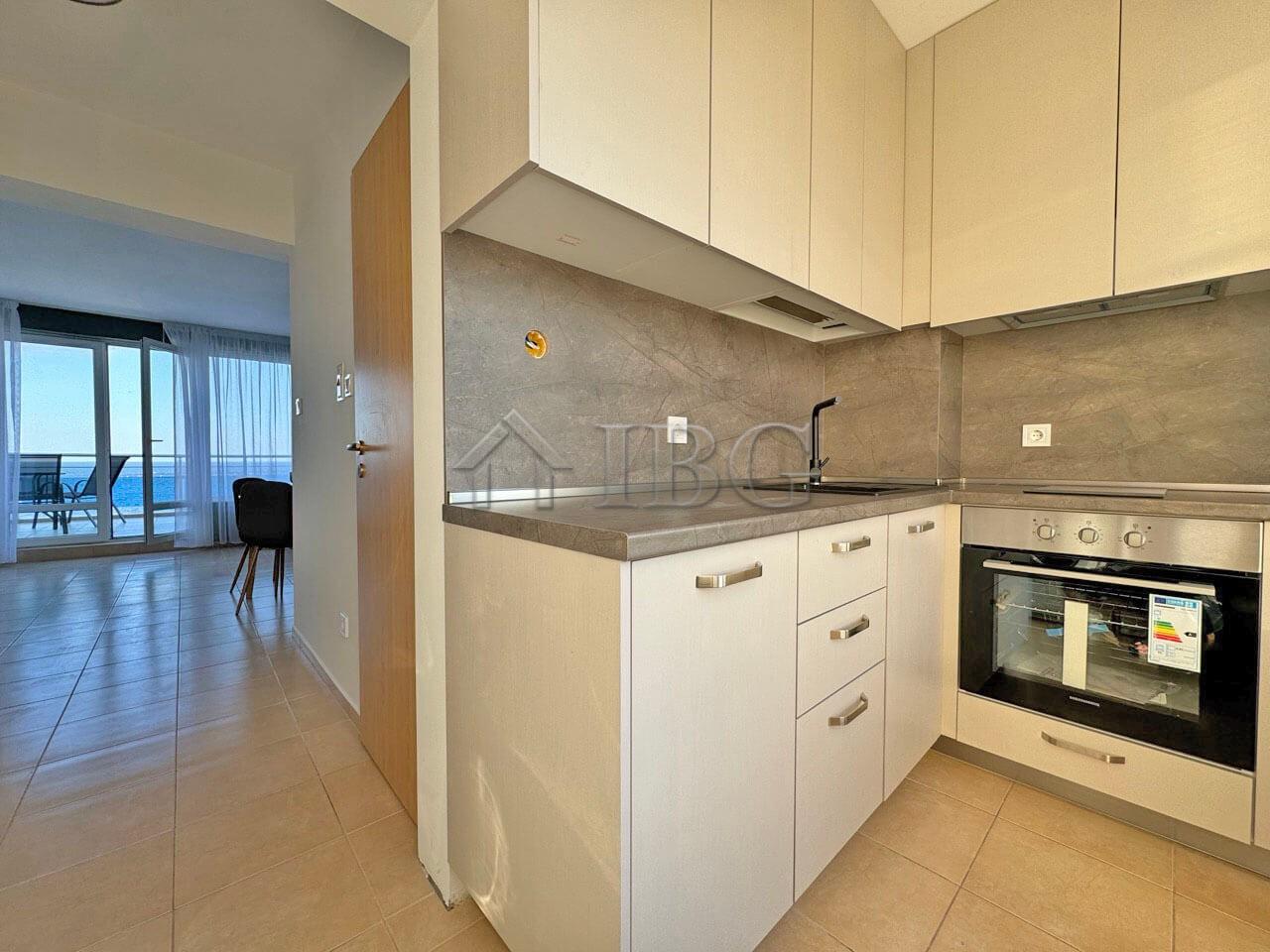 Two-Bedroom Apartment in the Complex “Oasis” - First Line, Ravda — photo 8 of 20