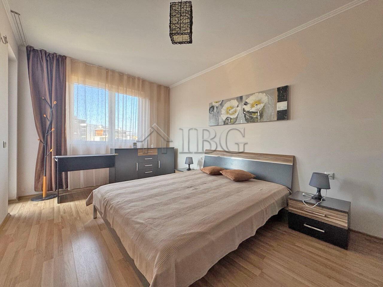 Cozy Apartment in the Complex “Vip Image”, Sunny Beach — photo 10 of 13