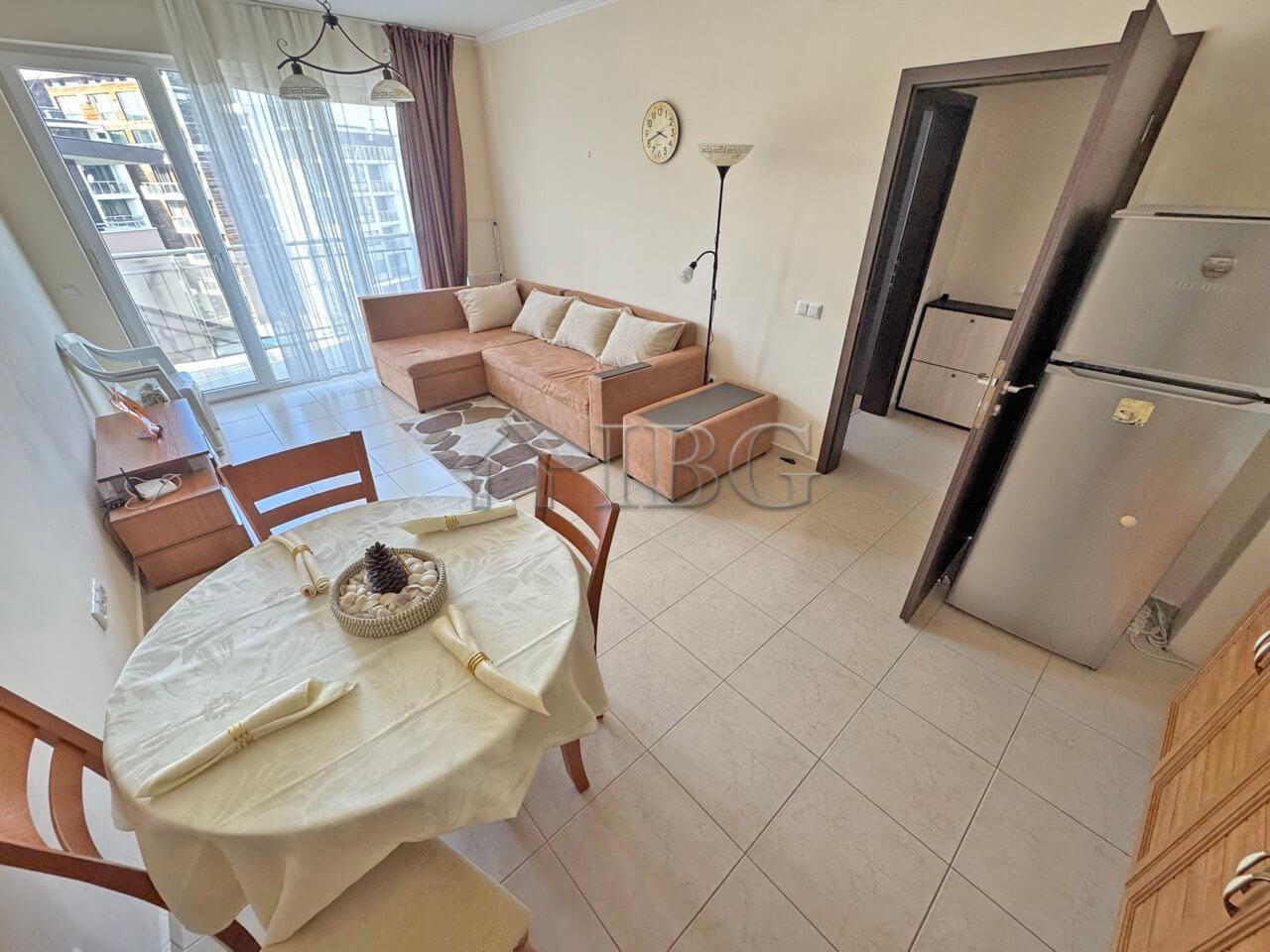 Cozy Apartment in the Complex “Vip Image”, Sunny Beach — photo 2