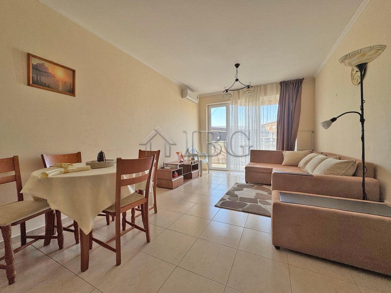 Cozy Apartment in the Complex “Vip Image”, Sunny Beach — photo 4