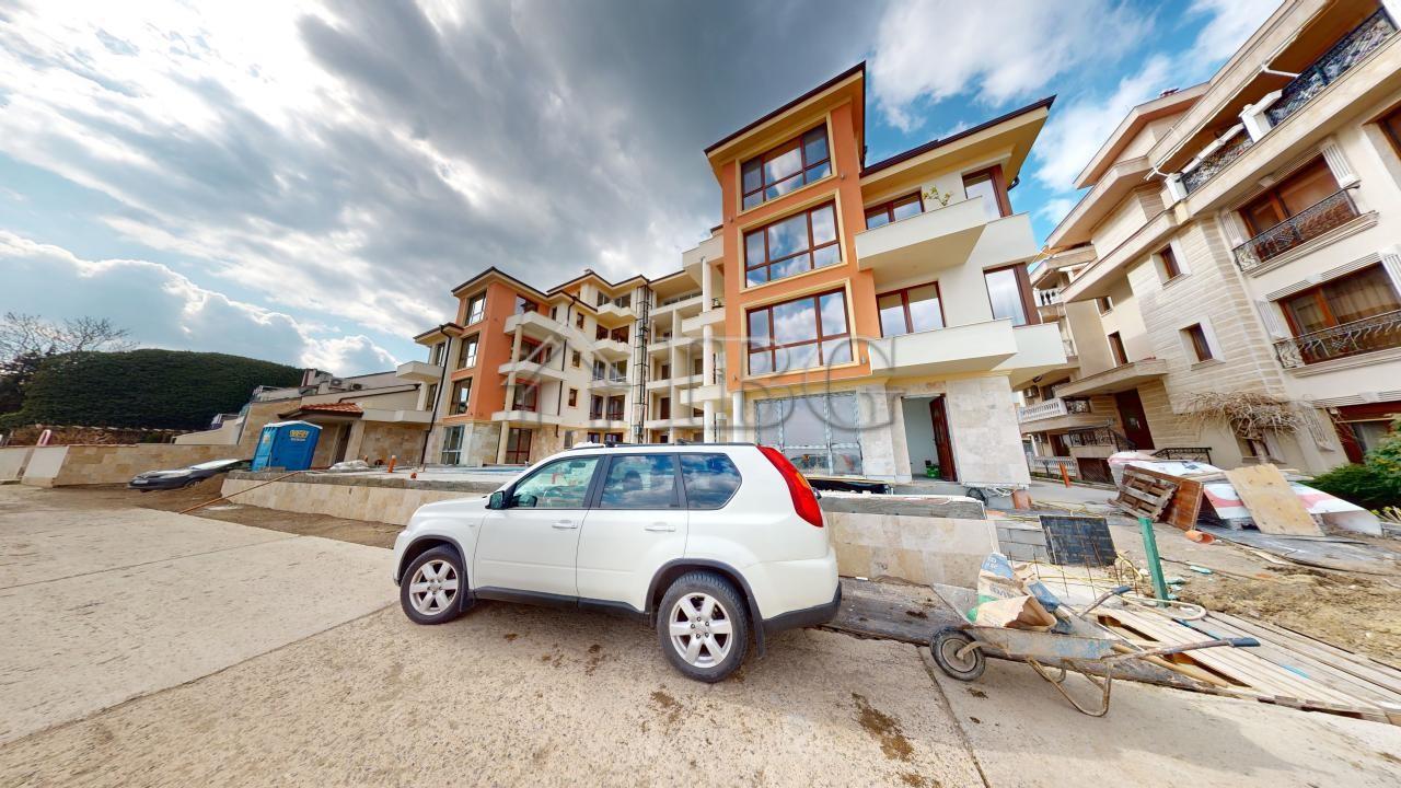 Amazing apartment with sea view in Villa Metara, Ravda — photo 9 of 25