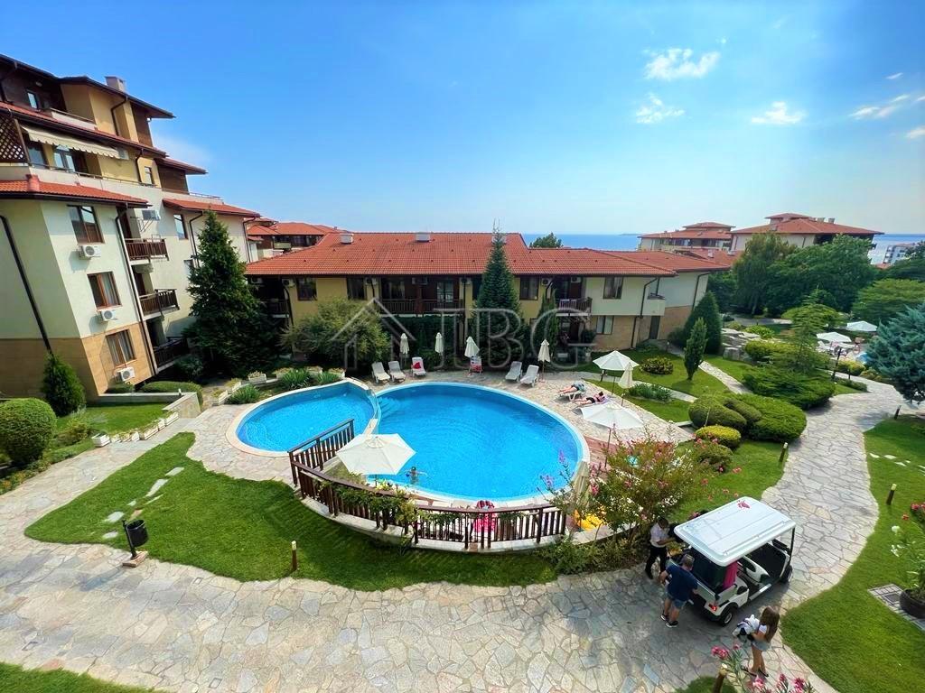For sale: A two-bedroom apartment just 50 meters from the beach in Sveti Vlas, Bulgaria. — photo 25 of 25