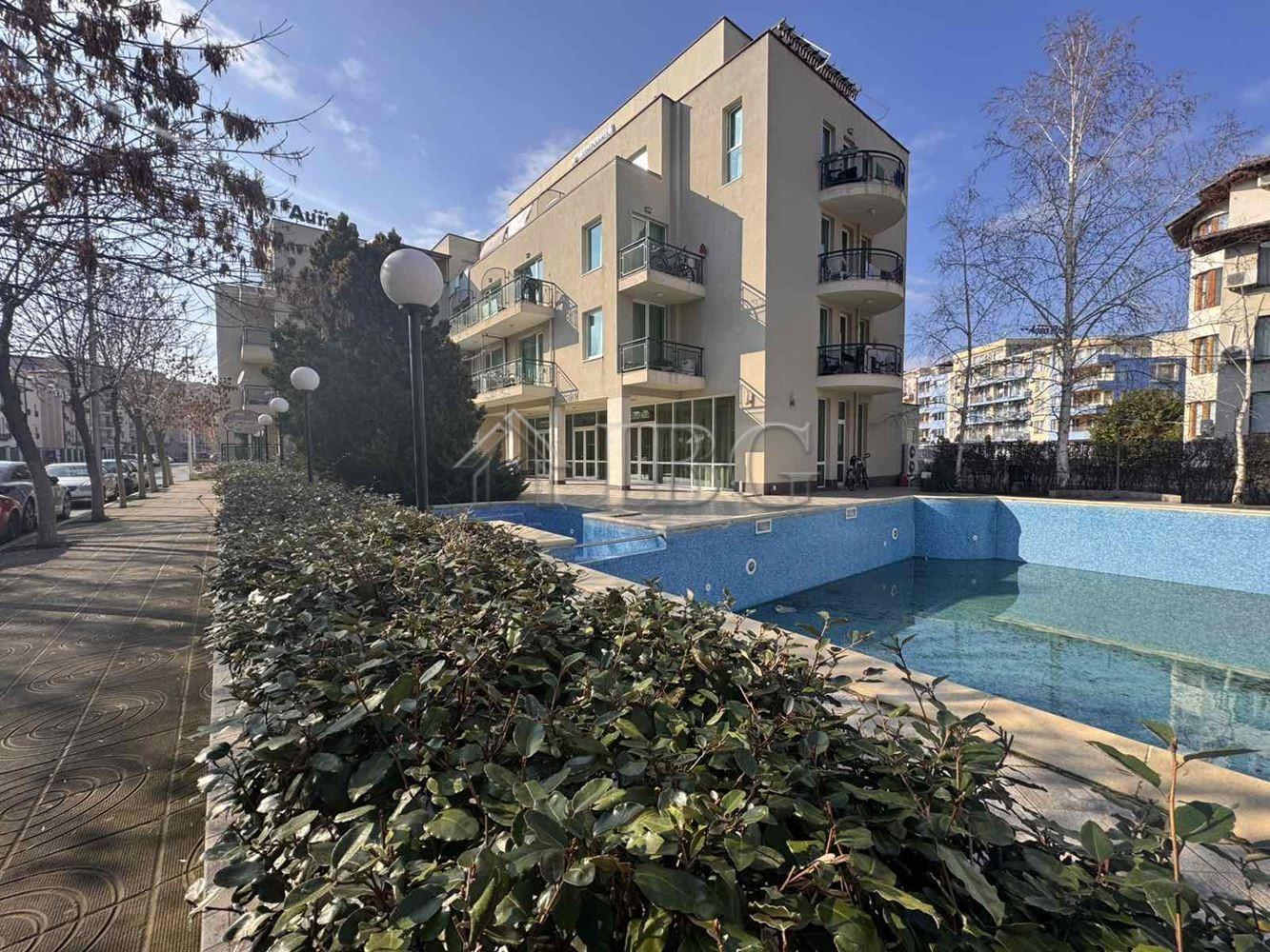 One-bedroom apartment in the Aurelia complex,Sunny Beach — photo 13 of 14