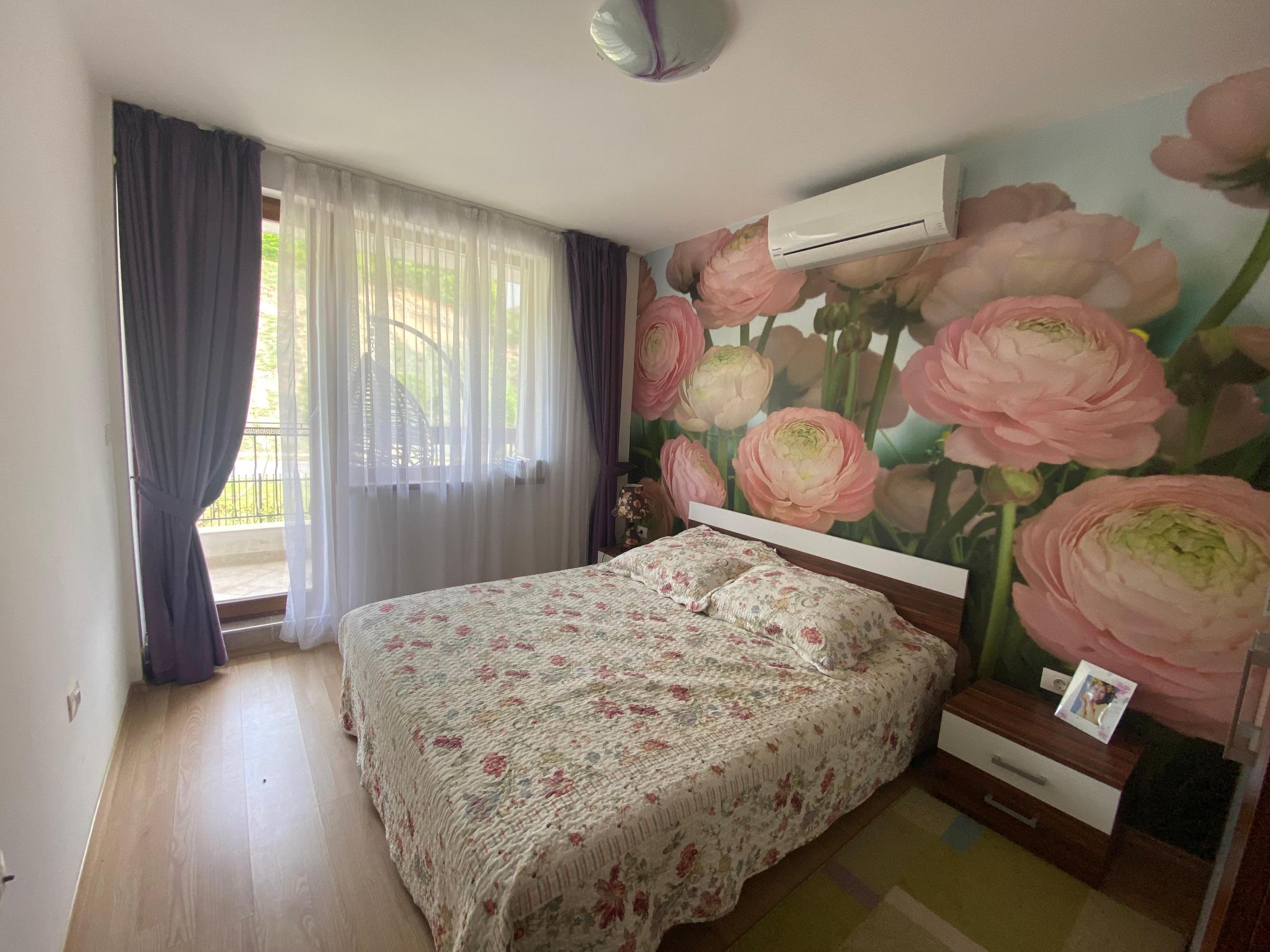 For sale: A furnished two-bedroom apartment with a sea view in the Garden of Eden complex, Sveti Vlas. — photo 18 of 25