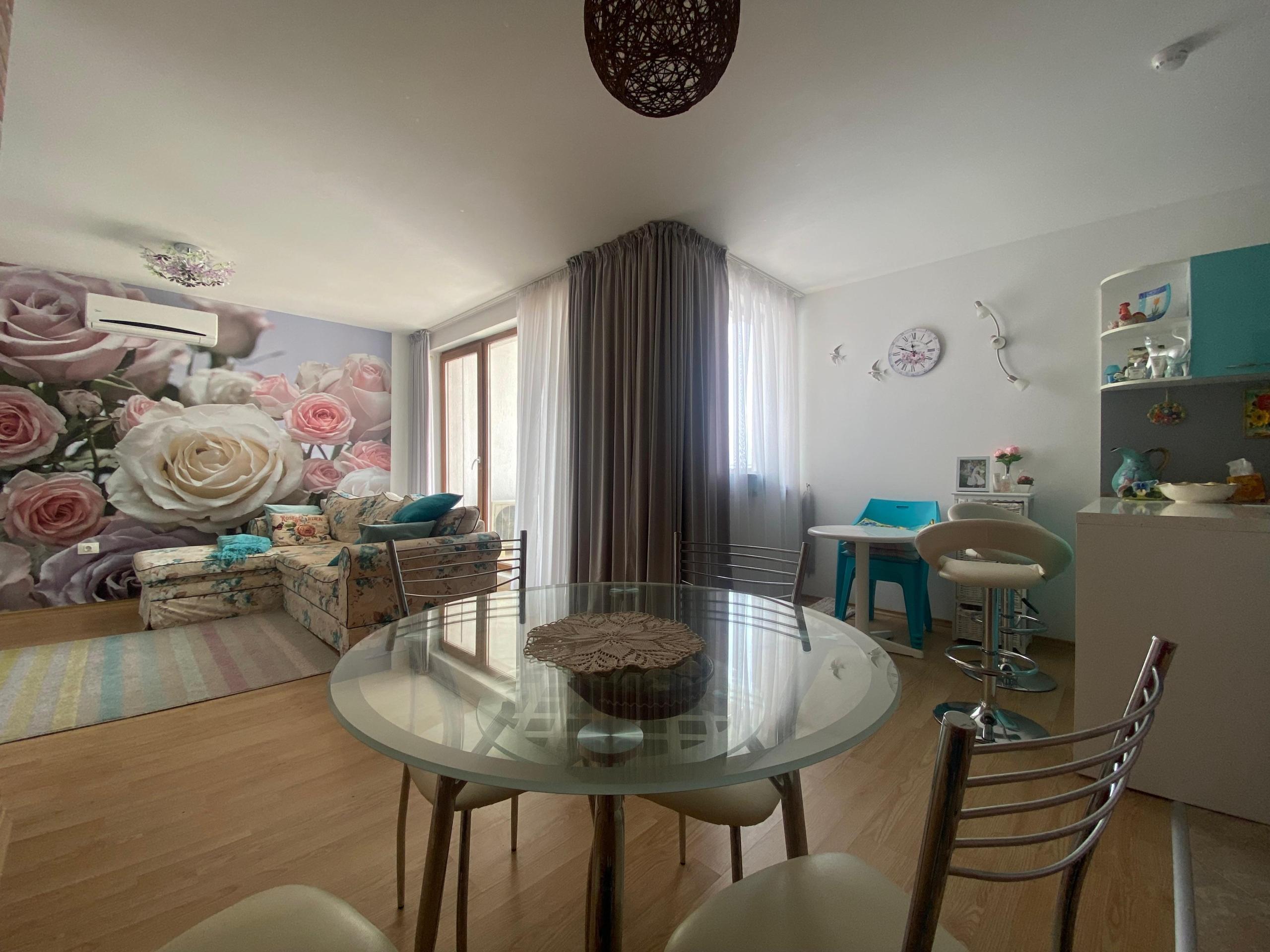 For sale: A furnished two-bedroom apartment with a sea view in the Garden of Eden complex, Sveti Vlas. — photo 5 of 25